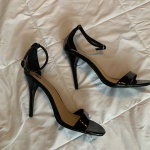Black Ankle Strap Stiletto’s